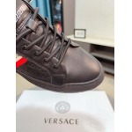 2025年9月23日入荷新品Versace  カジュアルシューズ/スニーカー｜メンズ靴人気本革製ギフト/誕生日/TL工場