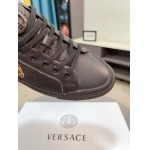 2025年9月23日入荷新品Versace  カジュアルシューズ/スニーカー｜メンズ靴人気本革製ギフト/誕生日/TL工場