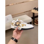 2025年9月23日入荷新品Versace  カジュアルシューズ/スニーカー｜メンズ靴人気本革製ギフト/誕生日/TL工場