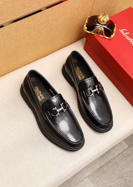 2025年9月23日入荷新品Ferragamoカジュアルシュ...