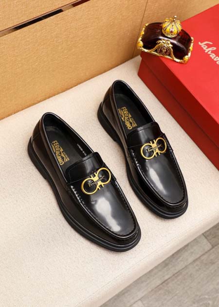 2025年9月23日入荷新品Ferragamoカジュアルシュ...