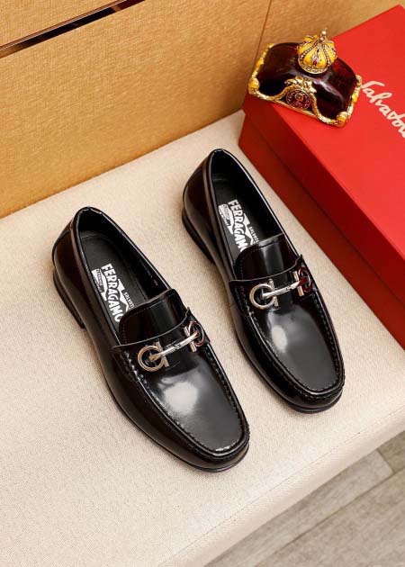 2025年9月23日入荷新品Ferragamoカジュアルシュ...