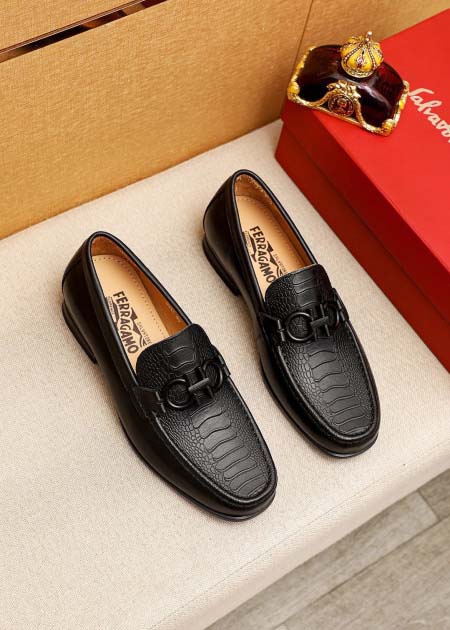 2025年9月23日入荷新品Ferragamoカジュアルシュ...