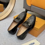 2025年9月23日入荷新品Louis Vuittonカジュアルシューズ/スニーカー｜メンズ靴人気本革製ギフト/誕生日/TL工場