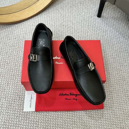 2025年9月23日入荷新品Ferragamoカジュアルシュ...