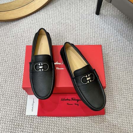 2025年9月23日入荷新品Ferragamoカジュアルシュ...