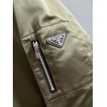 2025年9月23日入荷秋冬新作Pradaジャケット高品質人気商品/LM工場