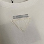 2025年9月24日入荷秋冬新作PradaTシャツ高級品/Su工場