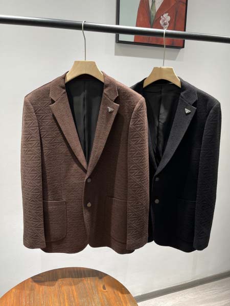 2025年9月24日入荷秋冬新作Pradaジャケット高級品/...