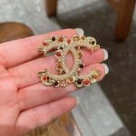 2025年9月25日入荷新品Chanelブローチギフト/誕生日/記念品/アクセサリーxin工場