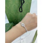 2025年9月26日入荷新品Gucci ブレスレットギフト/誕生日/記念品/アクセサリーxin工場