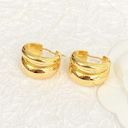 2025年9月26日入荷新品Celineピアスギフト/誕生日...