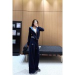 2025年9月26日入荷秋冬新作 miumiuセット上下ファッション/誕生日プレゼント/贈り物 can工場