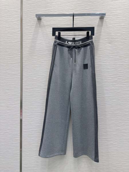 2025年9月26日入荷秋冬新作LOEWEズボンファッション...