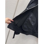 2025年9月26日入荷秋冬新作 miumiuジャケットファッション/誕生日プレゼント/贈り物 can工場