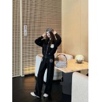 2025年9月26日入荷秋冬新作LOEWEセット上下ファッション/誕生日プレゼント/贈り物 can工場