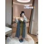 2025年9月26日入荷秋冬新作 miumiuジャケットファッション/誕生日プレゼント/贈り物 can工場