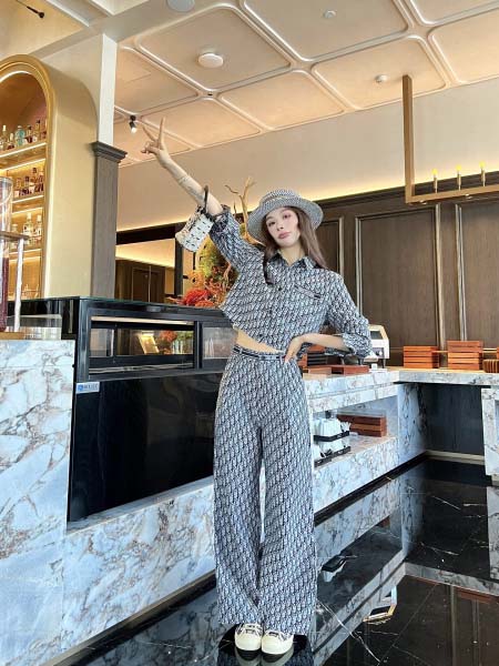 2025年9月26日入荷秋冬新作Dior セット上下ファッシ...