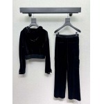 2025年9月26日入荷秋冬新作Pradaセット上下ファッション/誕生日プレゼント/贈り物 can工場