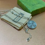 2025年9月26日入荷秋冬新作 miumiuニットのセーターファッション/誕生日プレゼント/贈り物 can工場