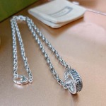 2025年9月26日入荷秋冬新作 miumiuニットのセーターファッション/誕生日プレゼント/贈り物 can工場