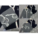 2025年9月26日入荷秋冬新作Thom Browneニットのセーターファッション/誕生日プレゼント/贈り物 can工場