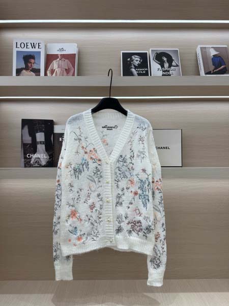 2025年9月26日入荷秋冬新作Dior ニットのセーターフ...