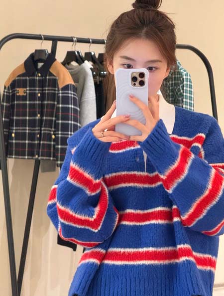 2025年9月26日入荷秋冬新作Celineニットのセーター...