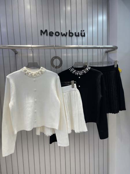 2025年9月26日入荷秋冬新作Chanelニットのセーター...