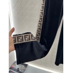 2025年9月26日入荷秋冬新作Fendi セット上下ファッション/誕生日プレゼント/贈り物 can工場