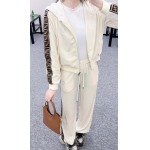 2025年9月26日入荷秋冬新作Fendi セット上下 ファッション/誕生日プレゼント/贈り物 can工場