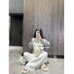 2025年9月27日入荷秋冬新作THOM BROWNE ニットカーディガン  ファッション/誕生日プレゼント/贈り物 can工場