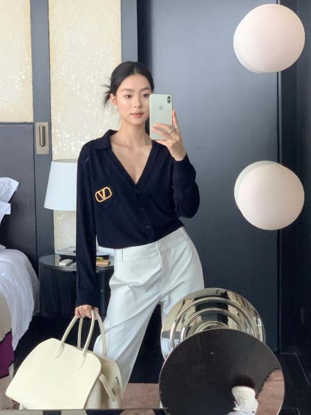 2025年9月27日入荷秋冬新作Valentino ニットカ...