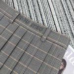 2025年9月27日入荷秋冬新作 miumiuハーフスカートファッション/誕生日プレゼント/贈り物 can工場