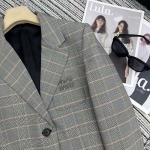 2025年9月27日入荷秋冬新作 miumiuジャケットファッション/誕生日プレゼント/贈り物 can工場