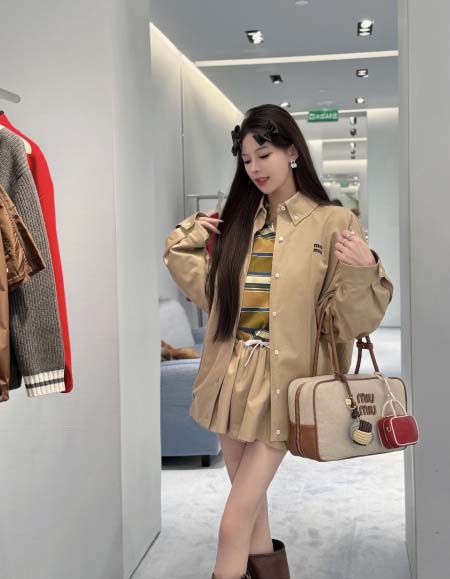 2025年9月27日入荷秋冬新作 miumiuジャケットファ...