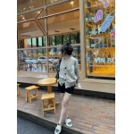 2025年9月27日入荷秋冬新作AMIセーターファッション/誕生日プレゼント/贈り物 can工場