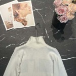 2025年9月27日入荷秋冬新作Dior ニットのセーターファッション/誕生日プレゼント/贈り物 can工場