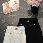 2025年9月27日入荷秋冬新作 miumiuジーパンファッション/誕生日プレゼント/贈り物 can工場