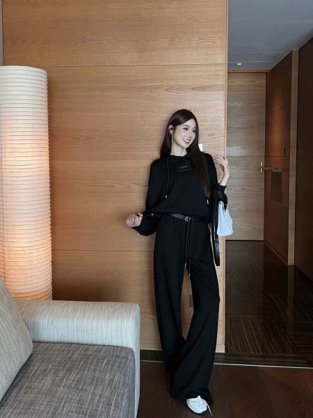 2025年9月27日入荷秋冬新作LOEWE上下ファッション/...