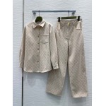 2025年9月27日入荷秋冬新作Vivienneジーパンファッション/誕生日プレゼント/贈り物 can工場