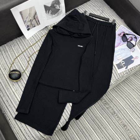 2025年9月29日入荷秋冬新作Miumiuレディース服高級...