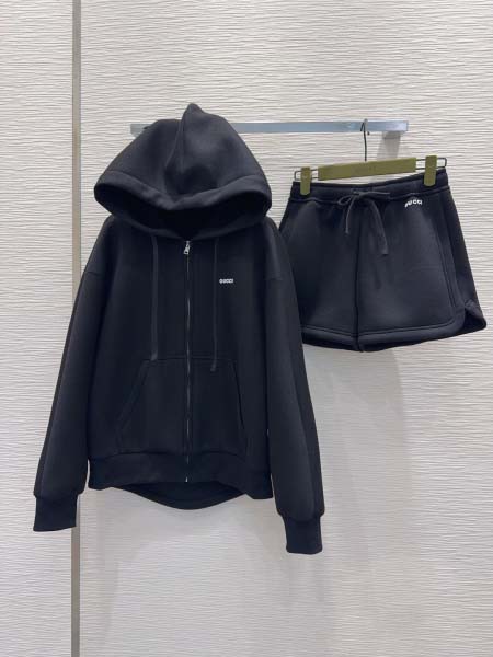 2025年9月29日入荷秋冬新作Gucciレディース服原版復...