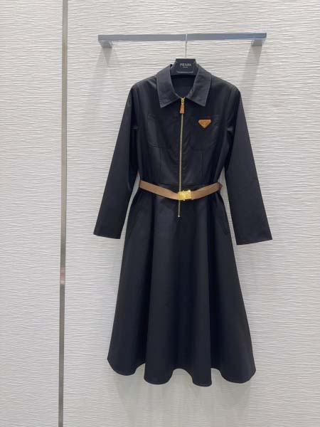 2025年9月29日入荷秋冬新作Pradaレディース服原版復...