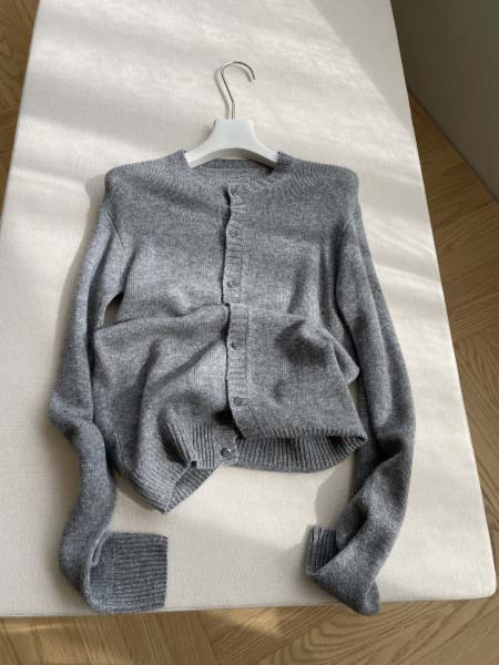 2025年9月29日入荷秋冬新作Pradaレディース服原版復...