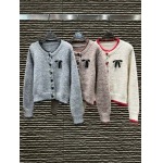 2025年9月30日入荷秋冬新作 miumiuファッション/誕生日プレゼント/贈り物 can工場