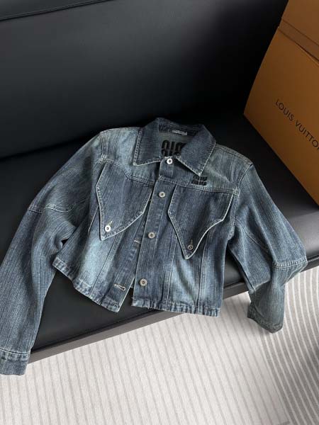 2025年10月1日入荷秋冬新作miu miuファッション/誕生日プレゼント/贈り物 can工場