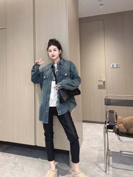 2025年10月1日入荷秋冬新作Balenciagaファッション/誕生日プレゼント/贈り物 can工場