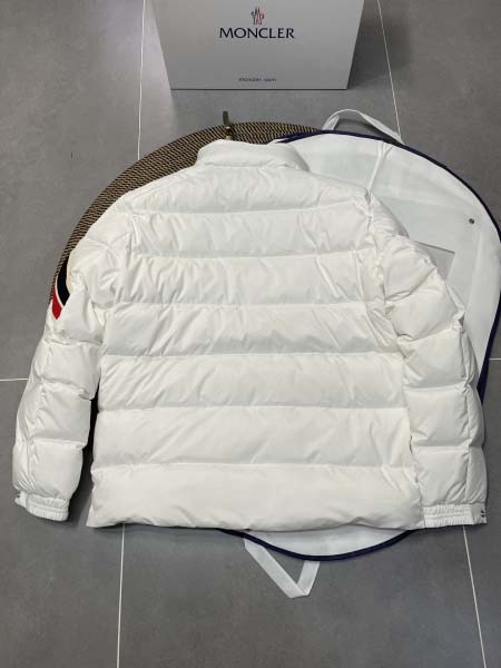 2025年10月11日秋冬入荷新作Monclerダウンジャケット高品質安い人気商品/HL工場