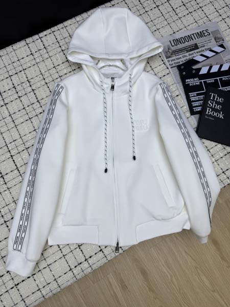 2025年10月13日入荷秋冬新作Miumiu セットファッション/誕生日プレゼント/贈り物 can工場